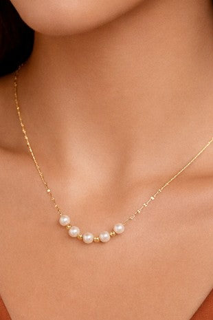 Pearl Kiss Waterproof Necklace